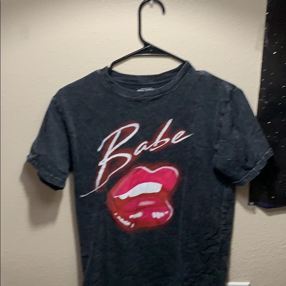 Top - Picture 1 of 1